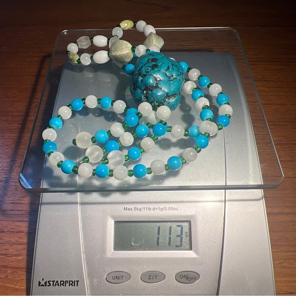 Chunky synthetic Turquoise Beaded Necklace With Huge Raw Turquoise - Picture 4 of 10